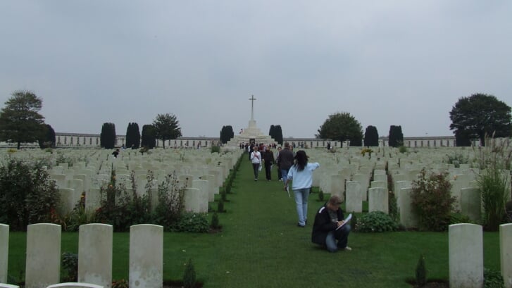 UIt de oude doos: Excursie naar Ieper. De plek waar iedere Heemlander naartoe gaat.