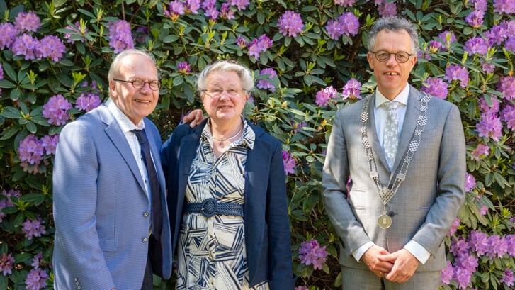 Jan Pieter Bom (85) en Elisabeth Johanna Kramp (81) vierden 13 mei hun 60-jarig huwelijk. 