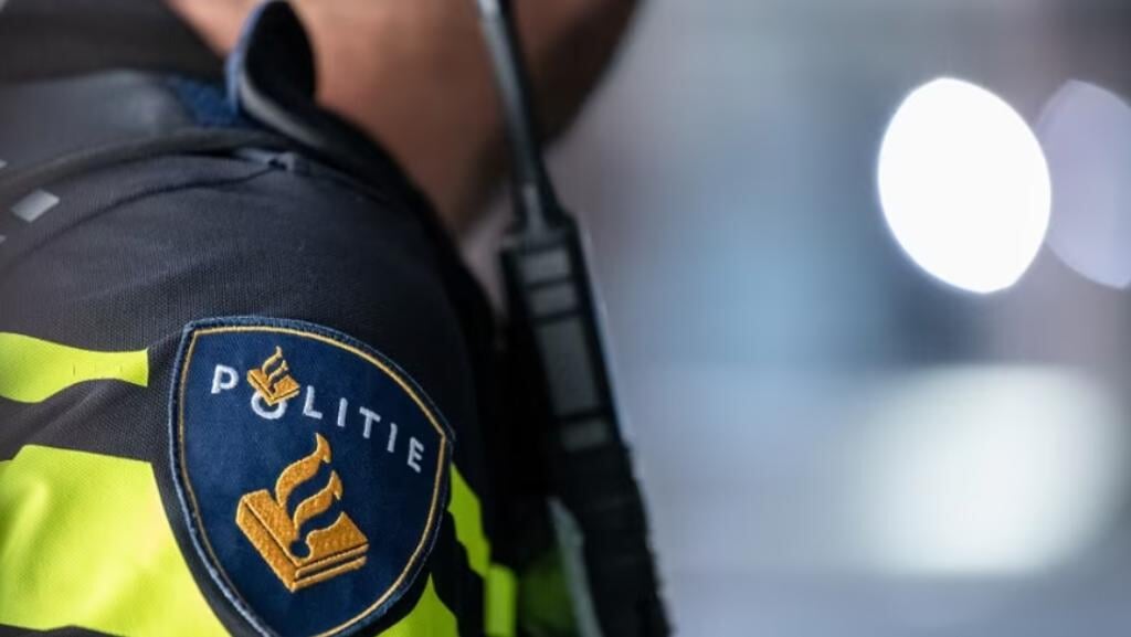 De politie heeft op dinsdag 14 mei een 17-jarige jongen uit Amersfoort aangehouden.