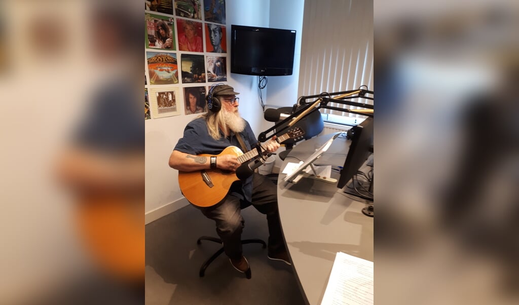 Old Man Fergus in de studio. 