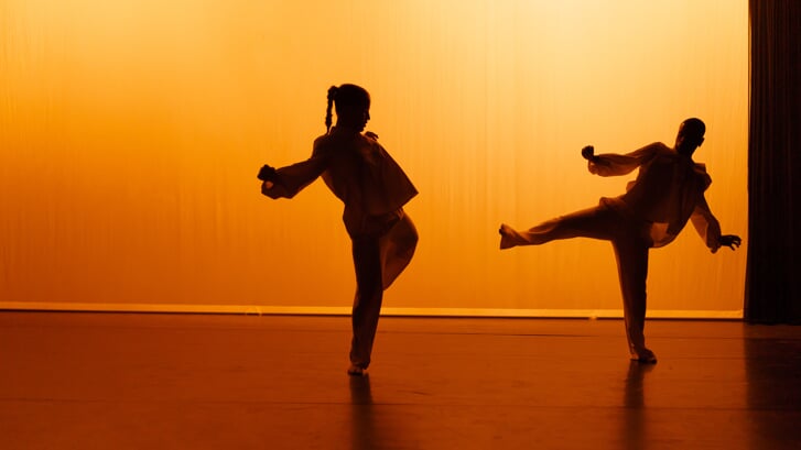 Een nieuwe generatie dansers in Theater Cultura.