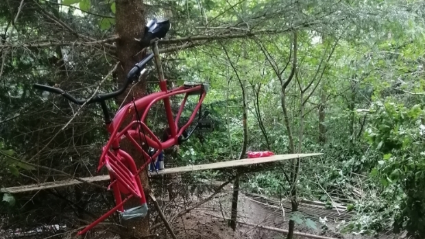 Puin aangetroffen in Maarschalksbos in Baarn