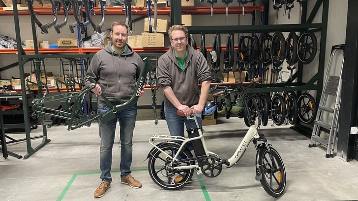Stefan Schuurman en Olivier Parmentier met het model Compact van Opmaet.