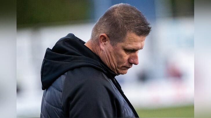 Trainer Camiel Jager zal teleurgesteld zijn met het resultaat van zijn ploeg.