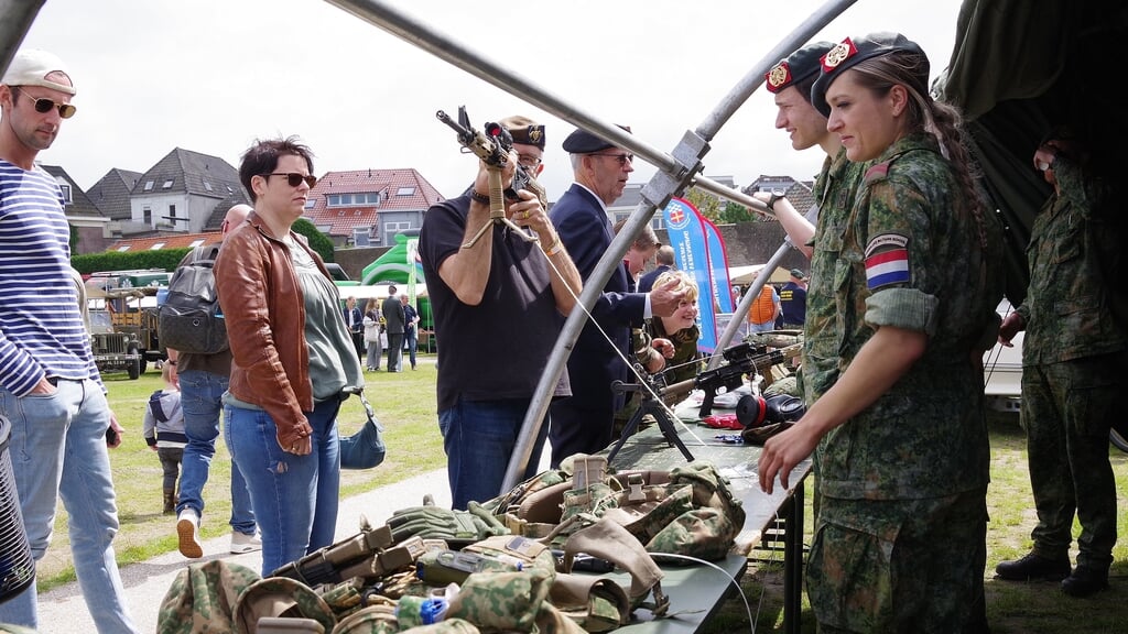 Regionale veteranendag Noord-West Veluwe van 2024 was een drukbezochte editie met demonstraties begeleid door veteranen.