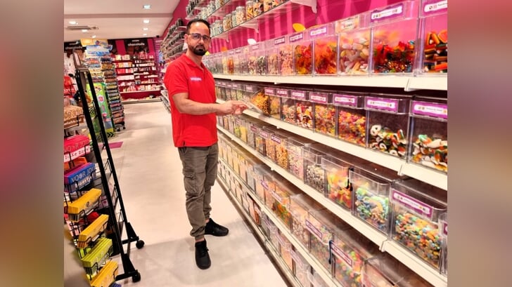 Ebrahim Farhoed: ,,Je vindt bij Snoopies maar liefst 400 soorten schepsnoep.