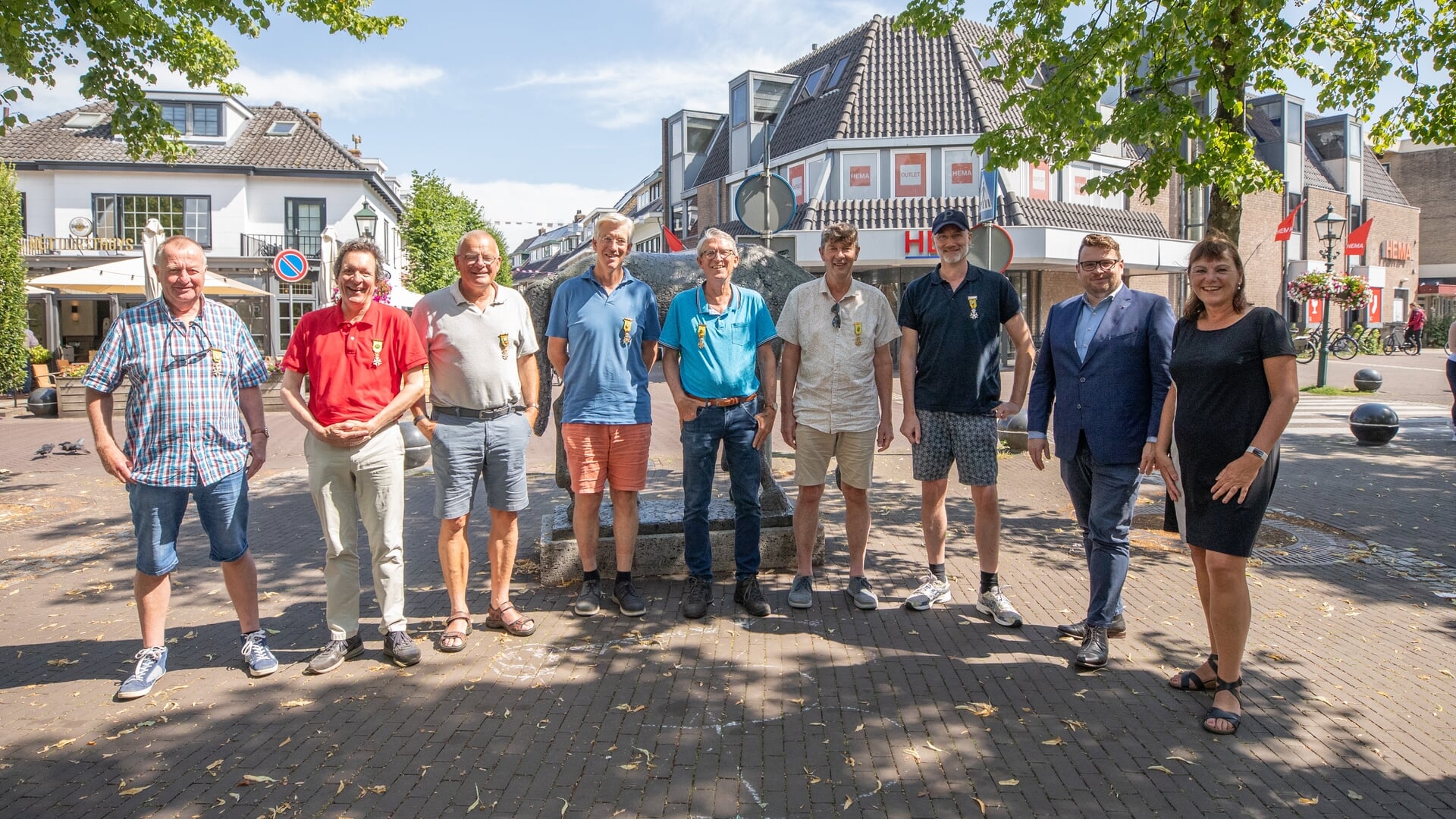 Beeld bij artikel: Baarnse Vierdaagselopers onthaald op de Brink: ‘Voor mij soms een geduldoefening’