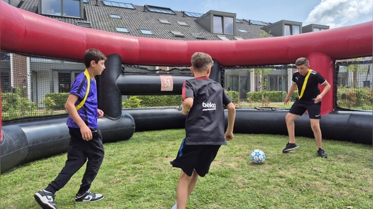 De SAM Zomerweek on tour Ede was een groot succes. Dagelijks genoten bijna 100 kinderen van een gevarieerd sport- en spelprogramma met onder meer pannavoetbal.