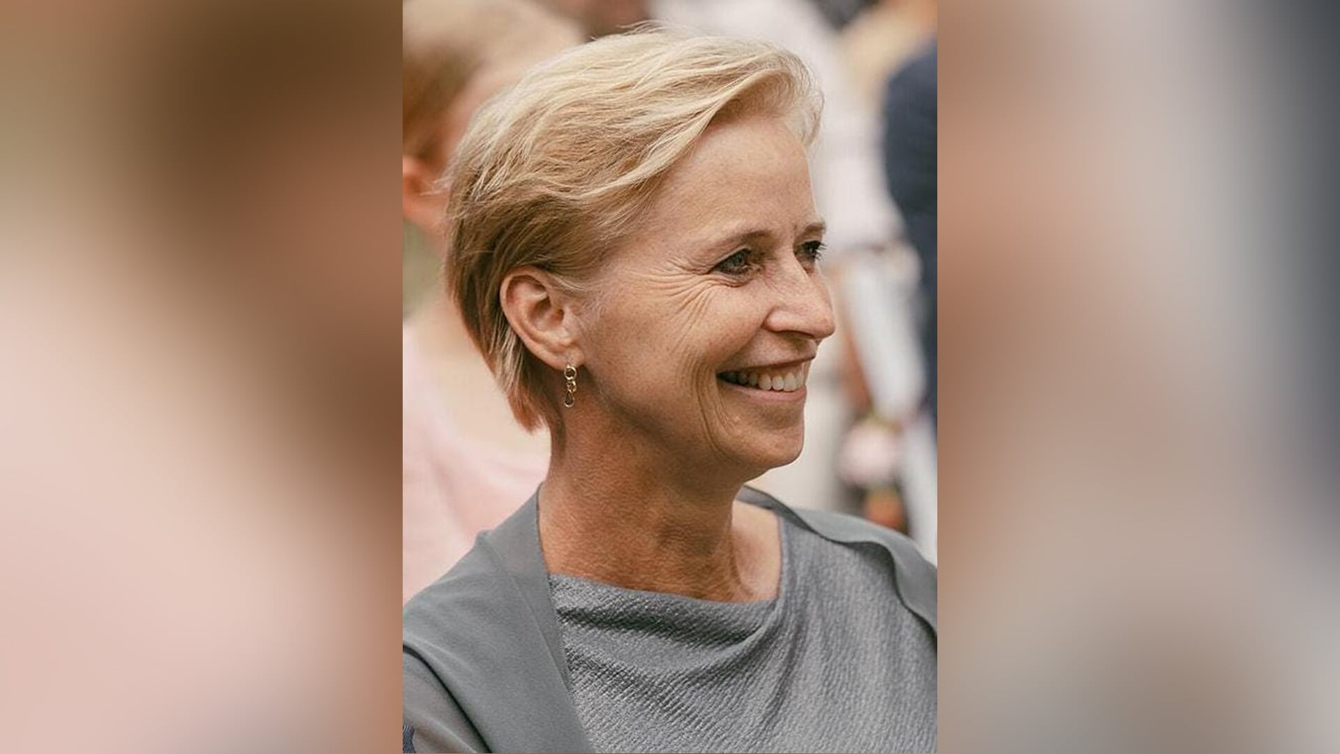 Pamela Koops uit Veenendaal had kanker en collecteert voor KWF Kankerbestrijding.