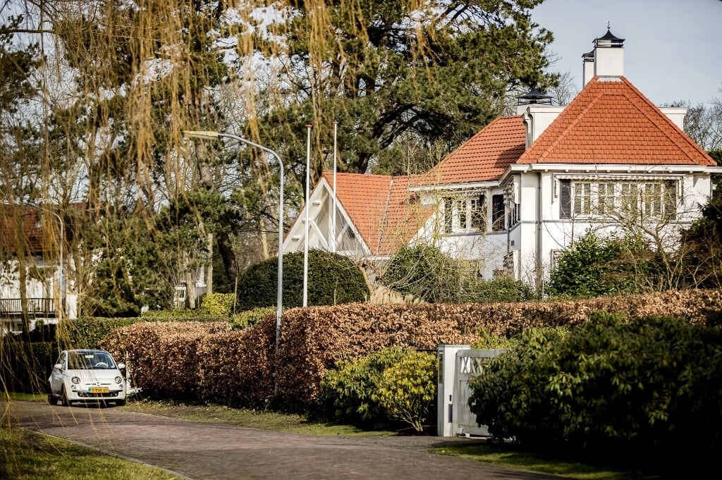 2017-02-21 13:42:06 BLOEMENDAAL - Huizen in Bloemendaal, de duurste Nederlandse gemeente om een huis te kopen. ANP REMKO DE WAAL