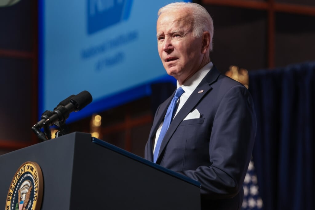 VS-president Joe Biden heeft een nieuw pakket maatregelen gepresenteerd om het coronavirus komende winter te bestrijden. 