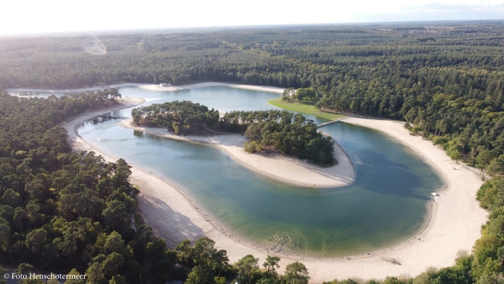 Het Henschotermeer.