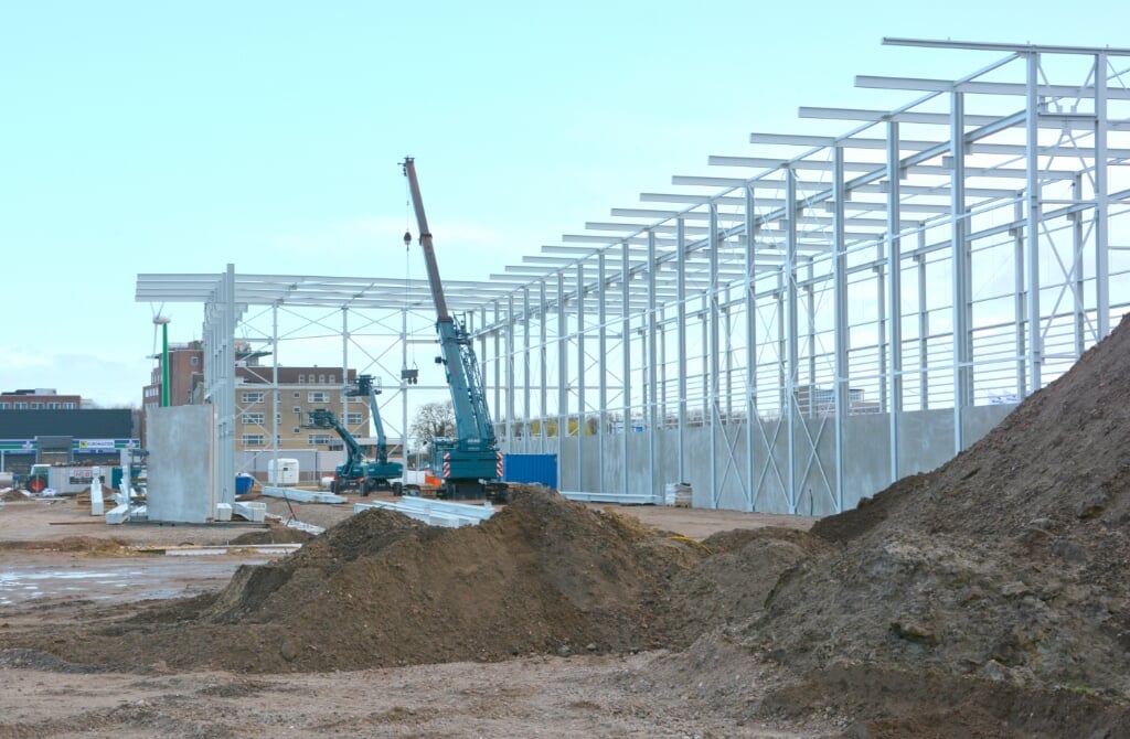 Op het terrein naast Transferium Barneveld Noord is de bouw van het Duurzaamheidscentrum gestart.