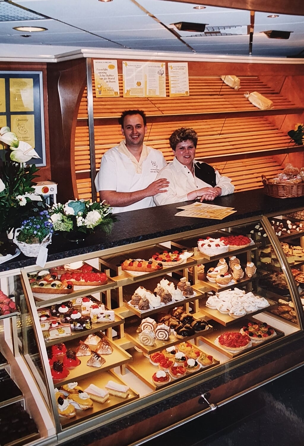 Het jonge echtpaar Van der Woerd na verbouwing in 2002.