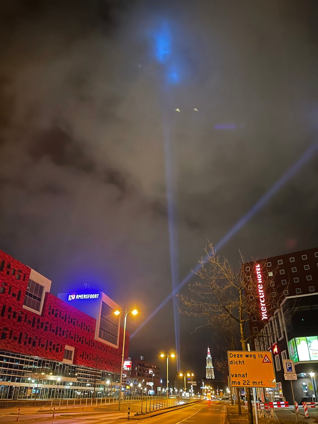 20210403 SA connecting lights lichten en lasers  