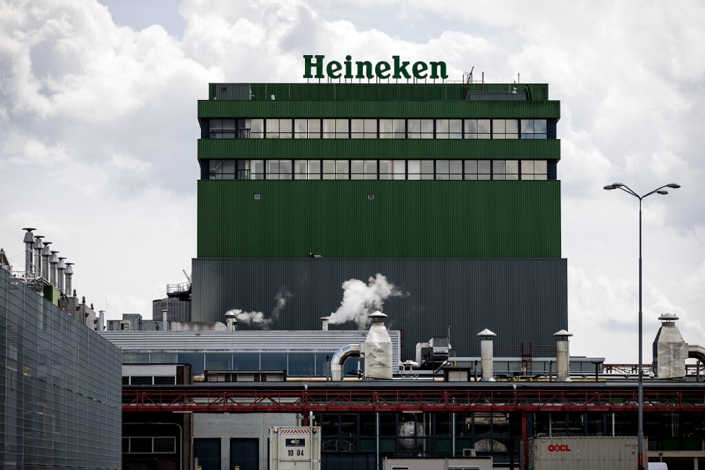 Exterieur van bierbrouwerij Heineken. 