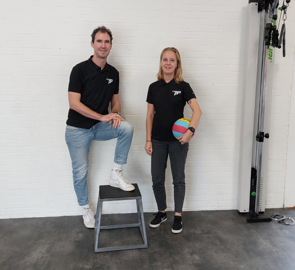 Sportfysiotherapeut Bart den Hartog en fysiotherapeut Lindsey Brouwer zijn tevens beide leefstijlcoaches.