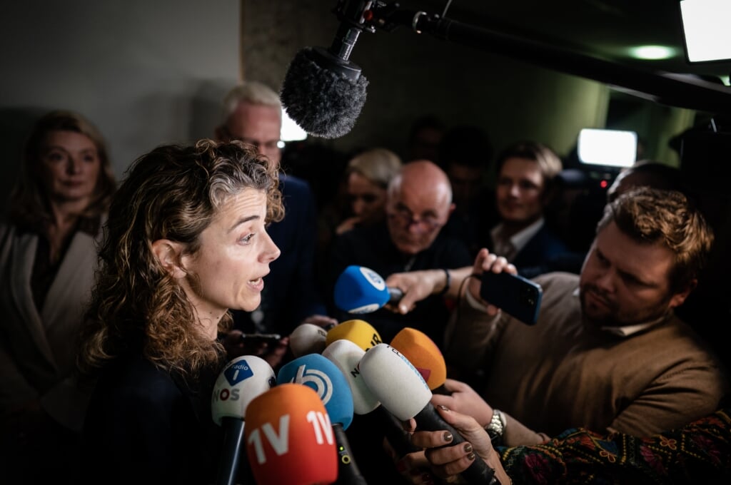 VVD-fractievoorzitter Sophie Hermans liet niets los over eventuele beperking van de asielinstroom.