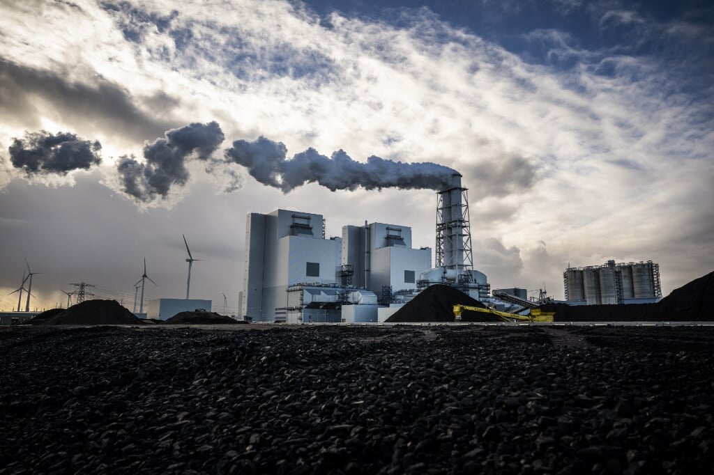 De Eemshavencentrale van RWE gebruikt naast biomassa ook steenkool als brandstof.  