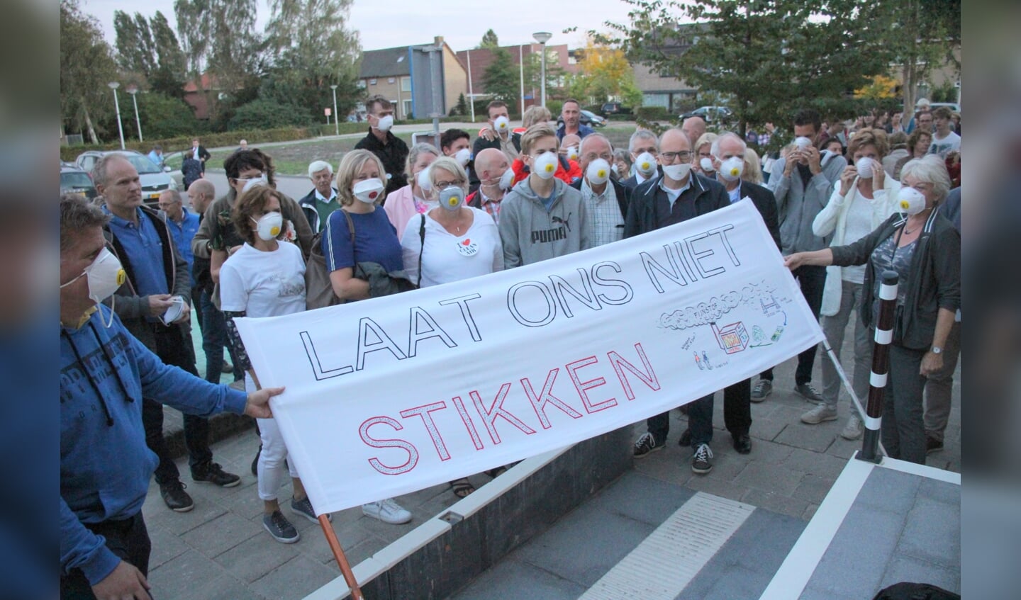 In september 2018 gaven inwoners blijk van hun ongerustheid over de komst van biomassacentrales. (foto:archief HvH)
