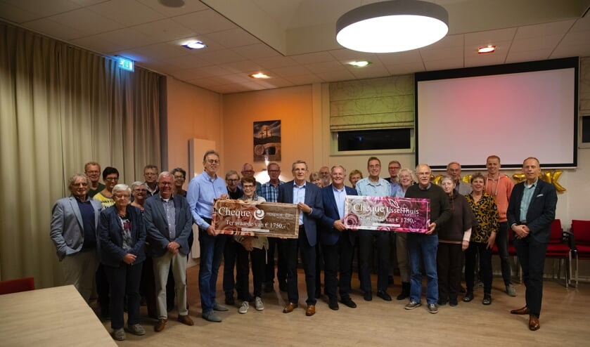 Beide hospices in Zuidplas kunnen dankzij de hervormde kerk Zevenhuizen 1750 euro bijschrijven op hun rekening. (foto: pr)