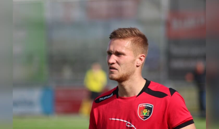 De voorzet van Bas Roos in de slotfase werd gepromoveerd tot doelpunt.