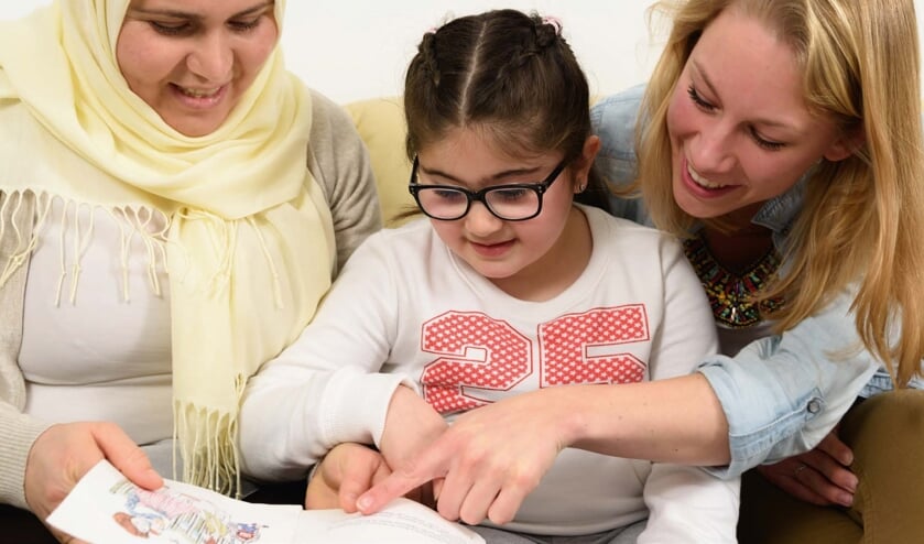 Lezen en voorlezen stimuleert de taalontwikkeling bij kinderen. (foto: pr)