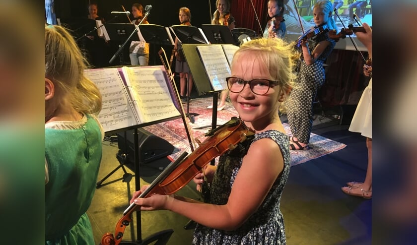 Bij Stichting Vonk wordt muziek- en cultuuronderwijs gegeven. (Archieffoto aangeleverd door Vonk)