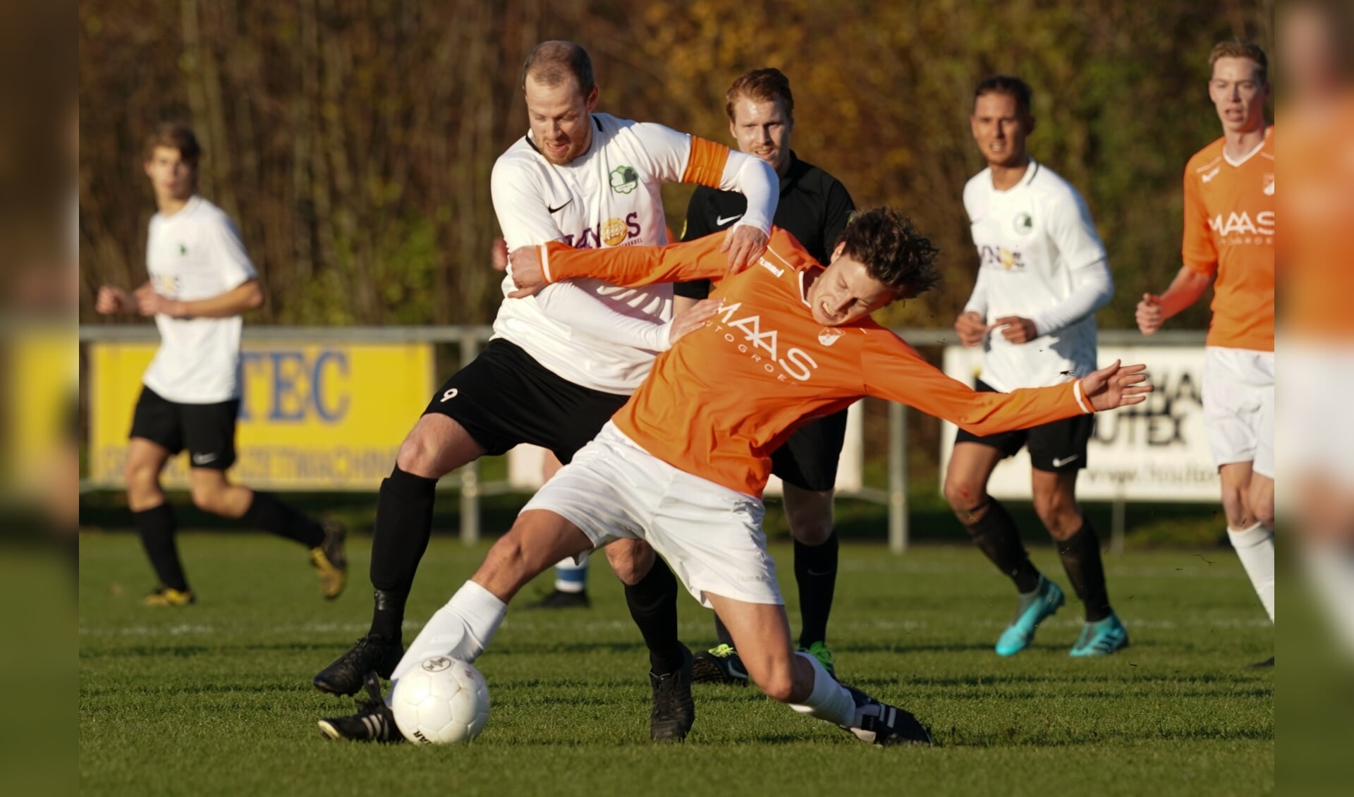 Lichtpuntje Martijn Kok, die makkelijk scoort. (foto: Stef Hoogendijk, tekst: Erik van Leeuwen)