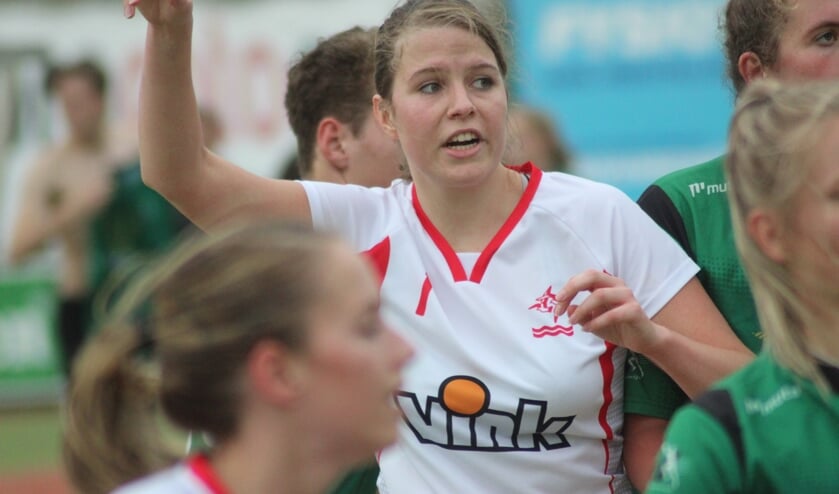 Lieke Verstoep was bij IJsselvogels topscorer met zes goals. (foto: pr)