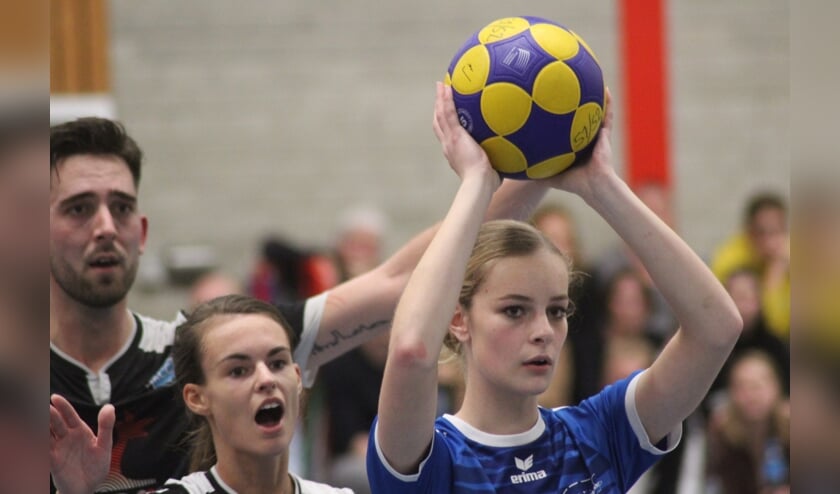 Melissa van der Velde viel in bij CKV in de verloren wedstrijd tegen Capelle. (foto en tekst: Erik van Leeuwen)
