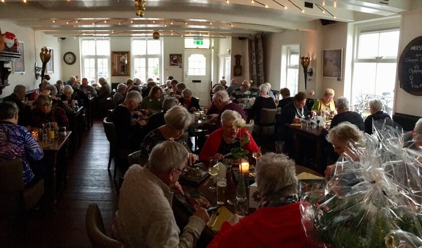 Kerstdiner van de KBO. (foto:pr)