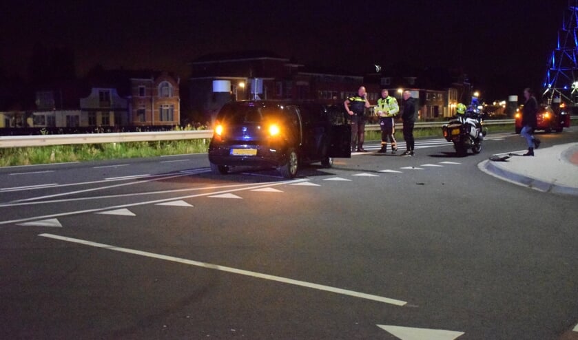 Op de kruising Henegouwerweg/Van Spijkstraat vond in juli nog een ongeval plaats. (foto: archief HvH)