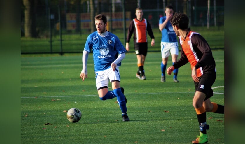 ASW in actie in de met 6-0 gewonnen wedstrijd met Alphen.