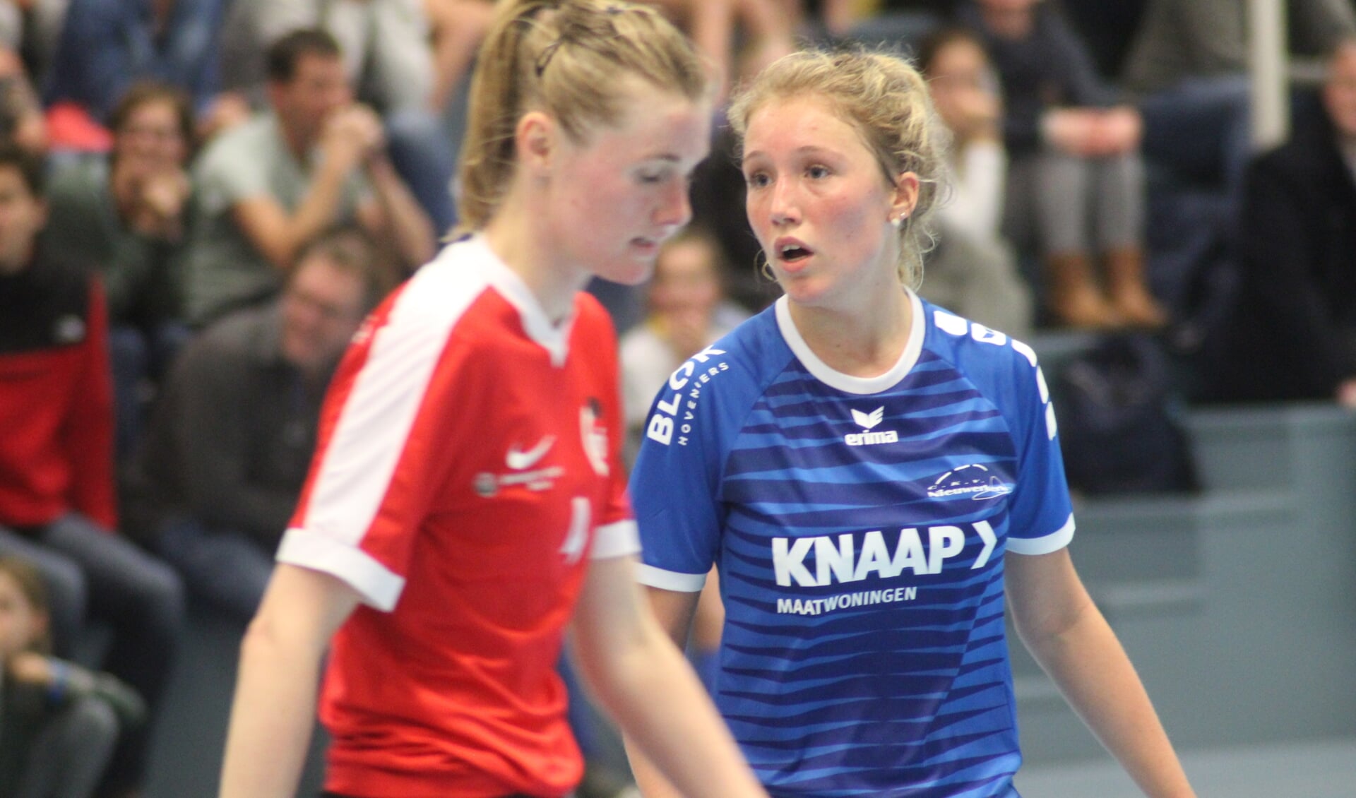 Babette Blok maakte de 1-1 voor Nieuwerkerk. (archieffoto) 