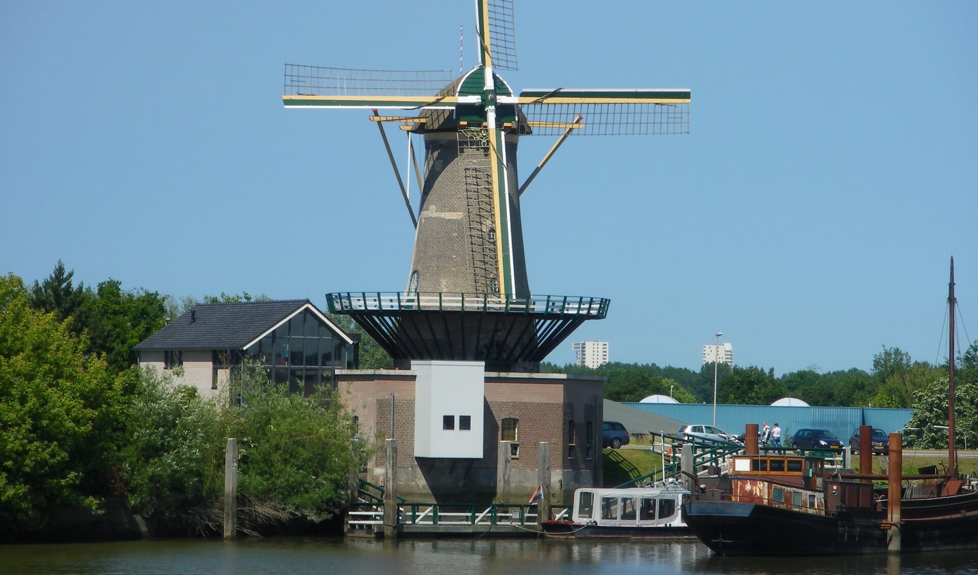 De leefomgeving van de molen, ook een 'echt stukje Nieuwerkerk' wordt in de plannen opgenomen. Rien Maaskant bepleitte dat. (foto: Hans de Kroon)