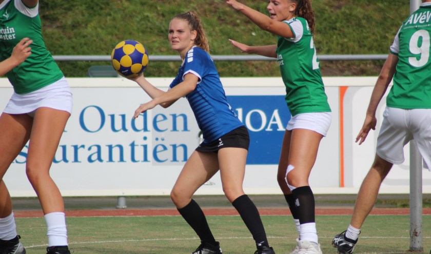 Lotte Dingjan begon tegen BEP in de basis. (tekst en foto: Erik van Leeuwen)