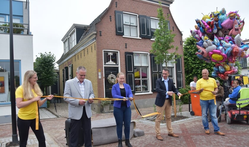 In juni 2018 werd de gerenoveerde Dorpstraat heropend.