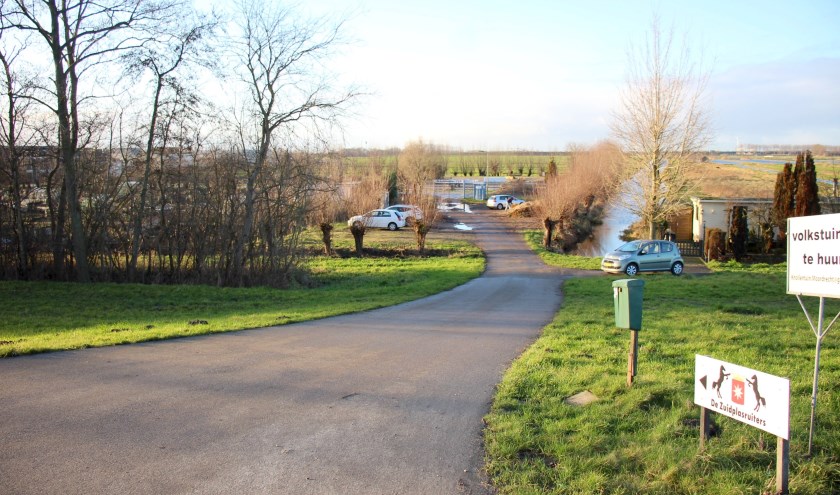 Volgens wethouder Hordijk ondervinden De Zuidplasruiters geen overlast. (foto en tekst: Erik van Leeuwen)