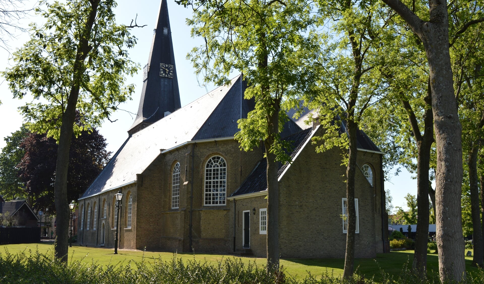 Het bestuur van de hervormde kerk in Zevenhuizen overlegt hoe de huidige diensten aangepast kunnen worden volgens de straks geldende richtlijnen.