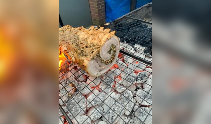 Barbecuen is hot.