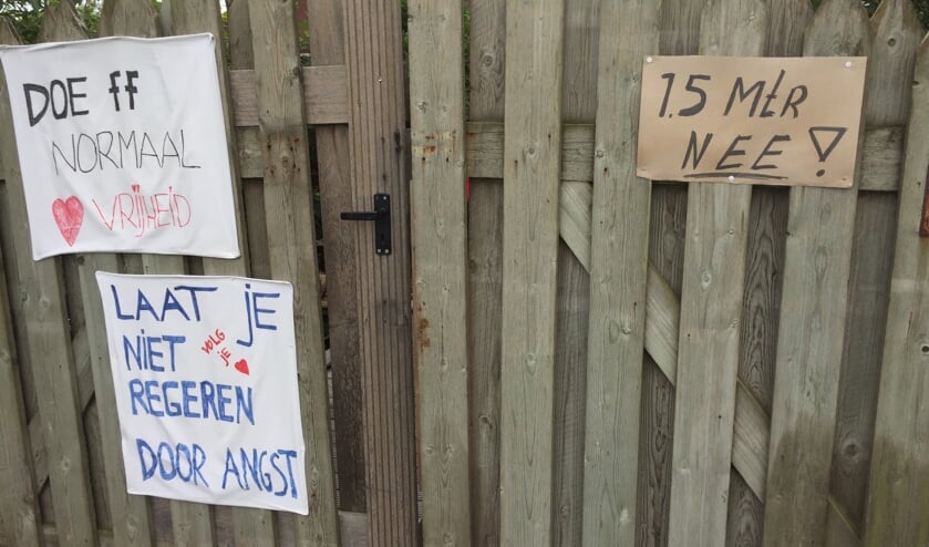 Niet iedereen staat achter de coronamaatregelen.