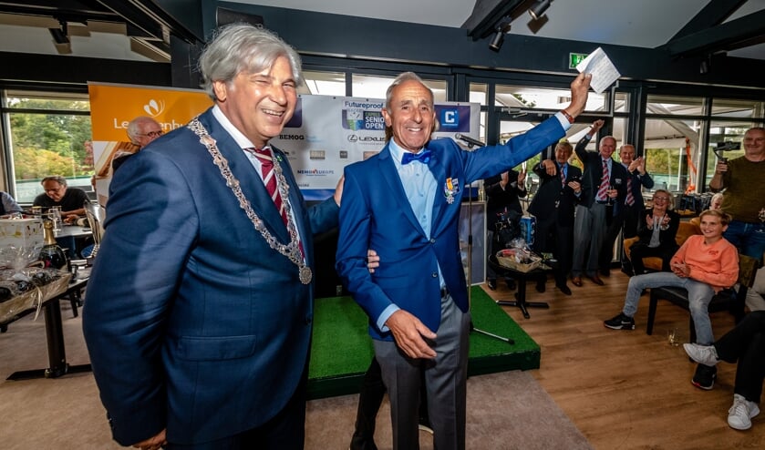 <p>Mike Gallagher van Golfclub Capelle krijgt een koninklijke onderscheiding voor zijn inzet.</p>