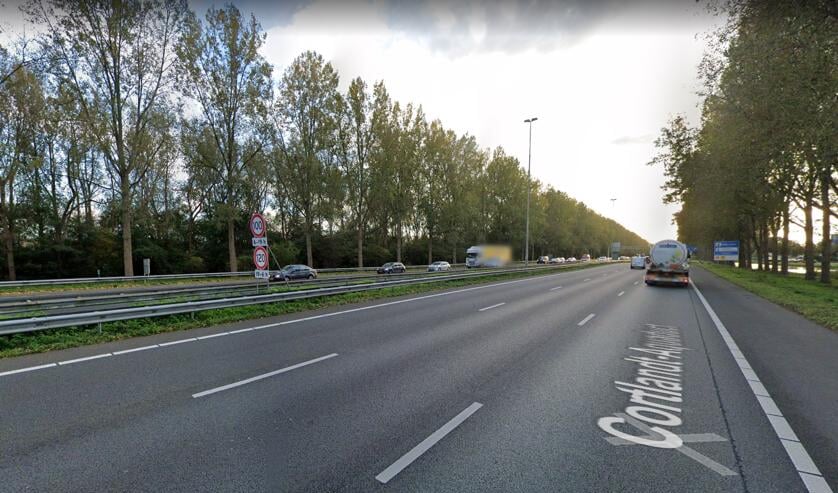 <p>Niet het gehele tracé van de A20 dat de gemeente Zuidplas in gedachten had, krijgt geluidssanering. Rijkswaterstaat heeft daartoe besloten.</p>