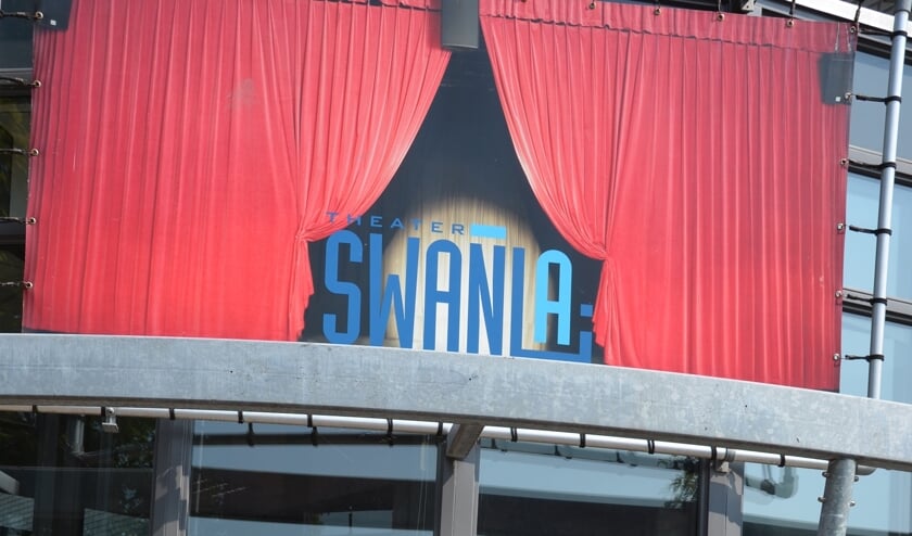 <p>Voorzieningen zoals Theater Swanla in Zevenhuizen wil het college proberen te behouden.</p>