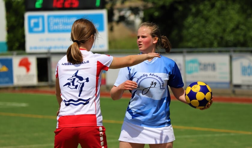 De B1 van Korbis in actie bij IJsselvogels in Moordrecht.