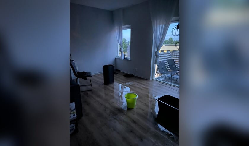 <p>De woonkamer van Anouk van Velzen. </p>