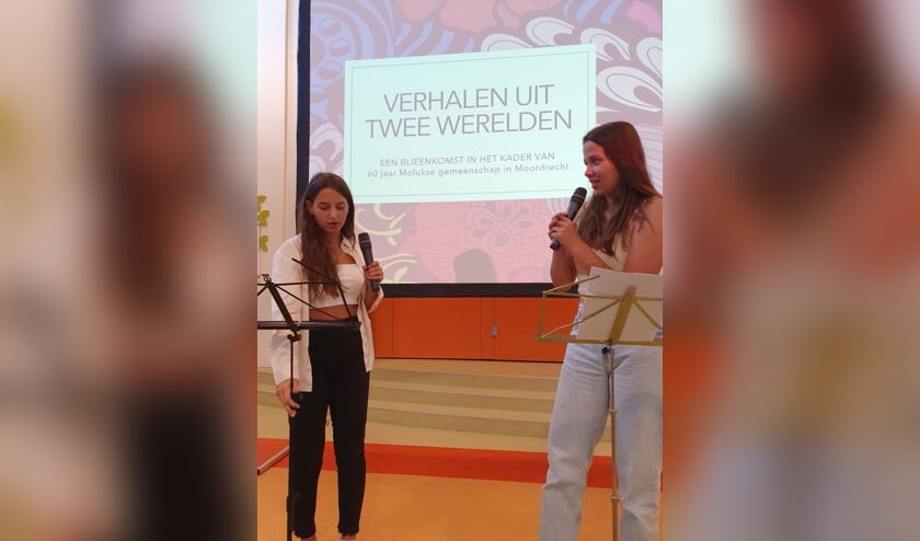 <p>Dagmar en Britt van Theater voor Iedereen vertelden vijf korte verhalen van inwoners van Moordrecht.</p>
