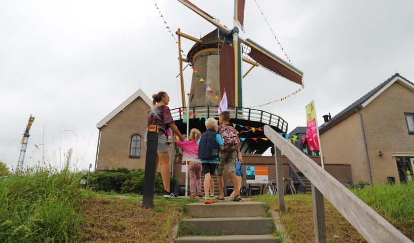 <p>Vanuit Molen Windlust konden de bezoekers zaterdag alle kanten op. (foto en tekst: Erik van Leeuwen)</p>