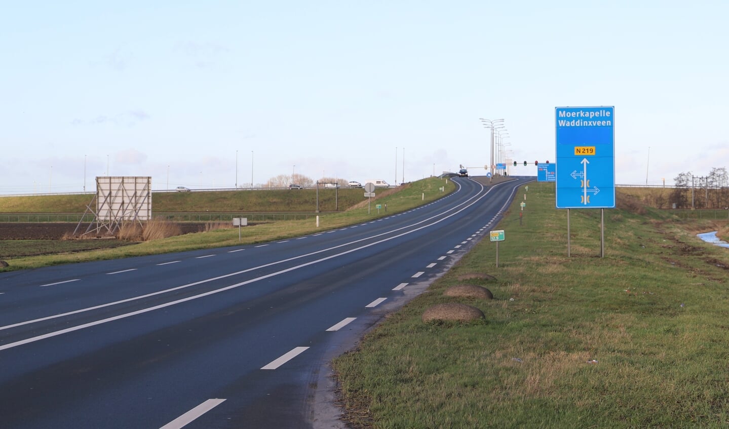De sturing van de verkeerslichten op de N219/A12 wordt geoptimaliseerd. (archieffoto: Erik van Leeuwen) 